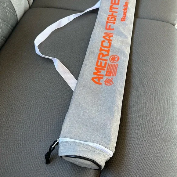 NWOT Buckle Can Cooler with adjustable carrying strap. Fits 6 cans! - Picture 2 of 8